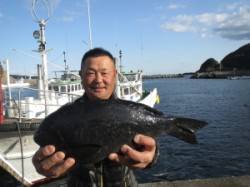 ジンヨモの壁でグレ46cm！