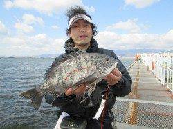 尼崎市立魚つり公園〜ウキ釣りでハネ・落とし込みでチヌ