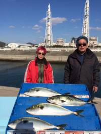 マリーナシティ海洋釣り堀でメジロ大漁！