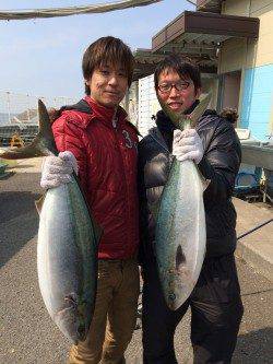 9日マリーナ海洋釣堀、メジロにブリ♪