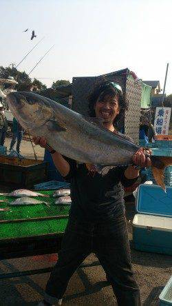 白浜の海上釣り堀〜親子で大カンパチ・シマアジ・鯛ゲット！