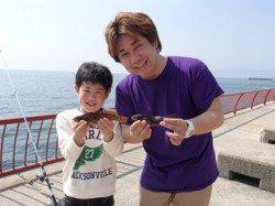 平磯海づり公園、投げ釣りでアイナメの釣果