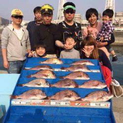 マリーナシティ海洋釣り堀　マダイ＆ブリ＆メジロ楽しめます☆