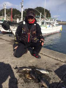 【10日】南紀出雲崎の磯グレ、昼から釣れま…