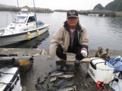 沖のカンゴメにてグレ大漁でした