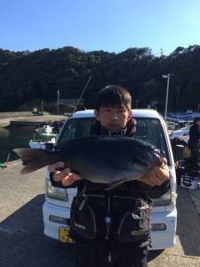 串本の磯　フカセでグレ46.3cmの大型出…