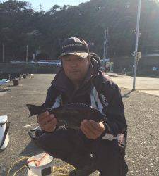 串本の磯、カナトコ・ジンヨモの壁のグレ釣果