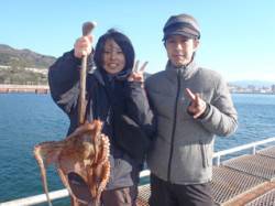 落とし込みで大きなマダコ★神戸市立須磨海づ…