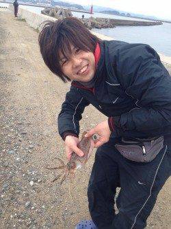 青岸にて夜は胴突でガシラ〜朝はエギングでコウイカ