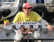 アオリイカ2.2kgをアジカラーのエギ3.…