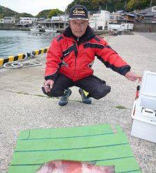 コブダイ53cm・イシダイ43cm　神谷沖一文字外向きにて