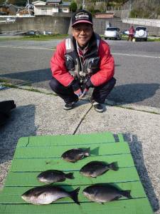 神谷沖一文字内向きのカゴ釣りでグレ&…