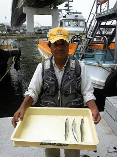 沖一文字カーブでサヨリ29～32センチ