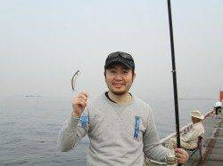 尼崎市立魚つり公園 カタクチイワシの釣果〜サビキは3号を使用