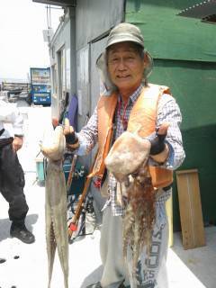 沖の北でビッグなタコの釣果あり〜2.5kg…