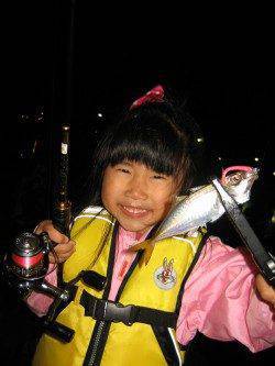 加太漁港　子供の日にファミリーでアジングを楽しむ☆