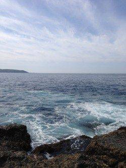 水面下をスローリトリーブでヒット☆村島磯ルアーでブリの釣果