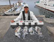 黒島の筏と磯でヤエン釣果あり、アオリイカ一…