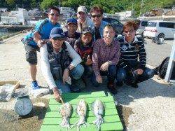 神谷一文字・沖一文字内向きのヤエンで良型アオリイカ　