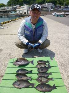 沖一文字内向きにてカゴ釣りでグレの釣果
