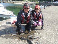 萩尾の磯でフカセ釣り　底潮が冷たいみたいです(>_<)