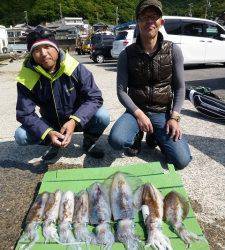 沖一文字内向きにてヤエンのアオリイカ大漁でした♪