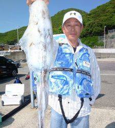 神谷一文字　ヤエンのアオリイカ釣果
