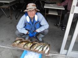 大磯のフカセ釣果〜アイゴ・マアジ・チヌ・ウ…