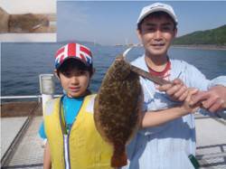 須磨海釣り公園　投げ釣りでカレイの40cm…