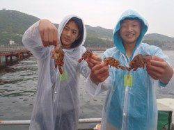 雨の須磨海づり公園　サビキでガシラ