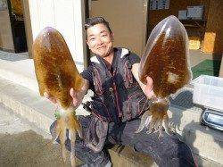 湯浅の磯　活きアジのウキ釣りでアオリイカ・ヒラメ
