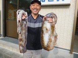 湯浅の磯のヤエン釣果〜アオリイカ〜1.59kg2ハイ