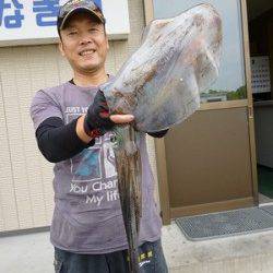 湯浅の磯 ヤエンでアオリイカ2.15kg・ウキでも釣果あり