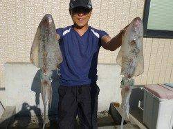 アオリイカ胴長35cmまでを６パイ〜湯浅の磯 ヤエンでの釣果