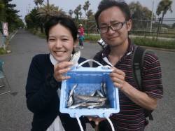 大阪南港魚つり園 風強く悪条件でも全体にイ…