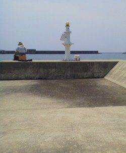 塩谷から渡船でケーソンへ〜サビキの遠投でアジ好釣果