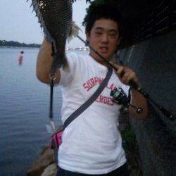 汐見埠頭周辺チニング〜いい感じに潮が動いて45cmのキビレ♪