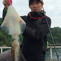 下津でエギング〜潮が動き始めた所で1400gのアオリイカ