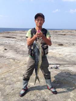 白浜周辺　ルアーでシイラ91cm☆