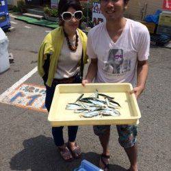 マリーナシティ海釣り公園で今夜のおつまみGET！アジ、イワシ、サバ