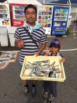 ちょい投げでキス大漁！マリーナシティ海釣り…