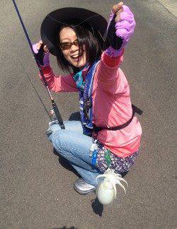 神戸港でコウイカ狙いのデイエギング〜潮止まり少し前に1パイ