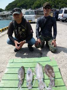 ヒラバエでヤエン釣り　アオリ、キロアップも…