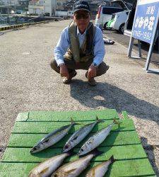 沖一文字外向き カゴ釣りでイサギ・ゴマサバ・グレ
