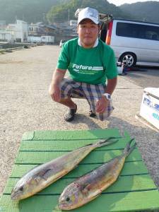 沖一文字内向きでシイラ85cm&8…