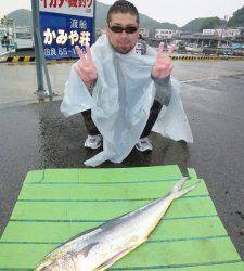 沖一文字内向き　ミノーでシイラを2本