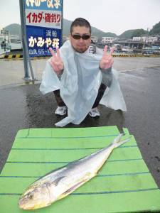 沖一文字内向き　ミノーでシイラを2本