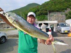 沖一文字内向きでシイラ〜3人で20匹！