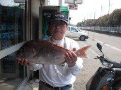 大磯のカゴ釣りでマダイ58cm！