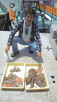 旧一文字赤灯にてタコ3.3kgをタコエギでキャッチ！